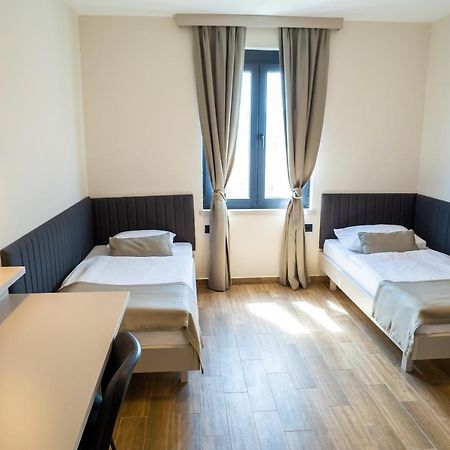 Hotel Verde Podgorica Luaran gambar