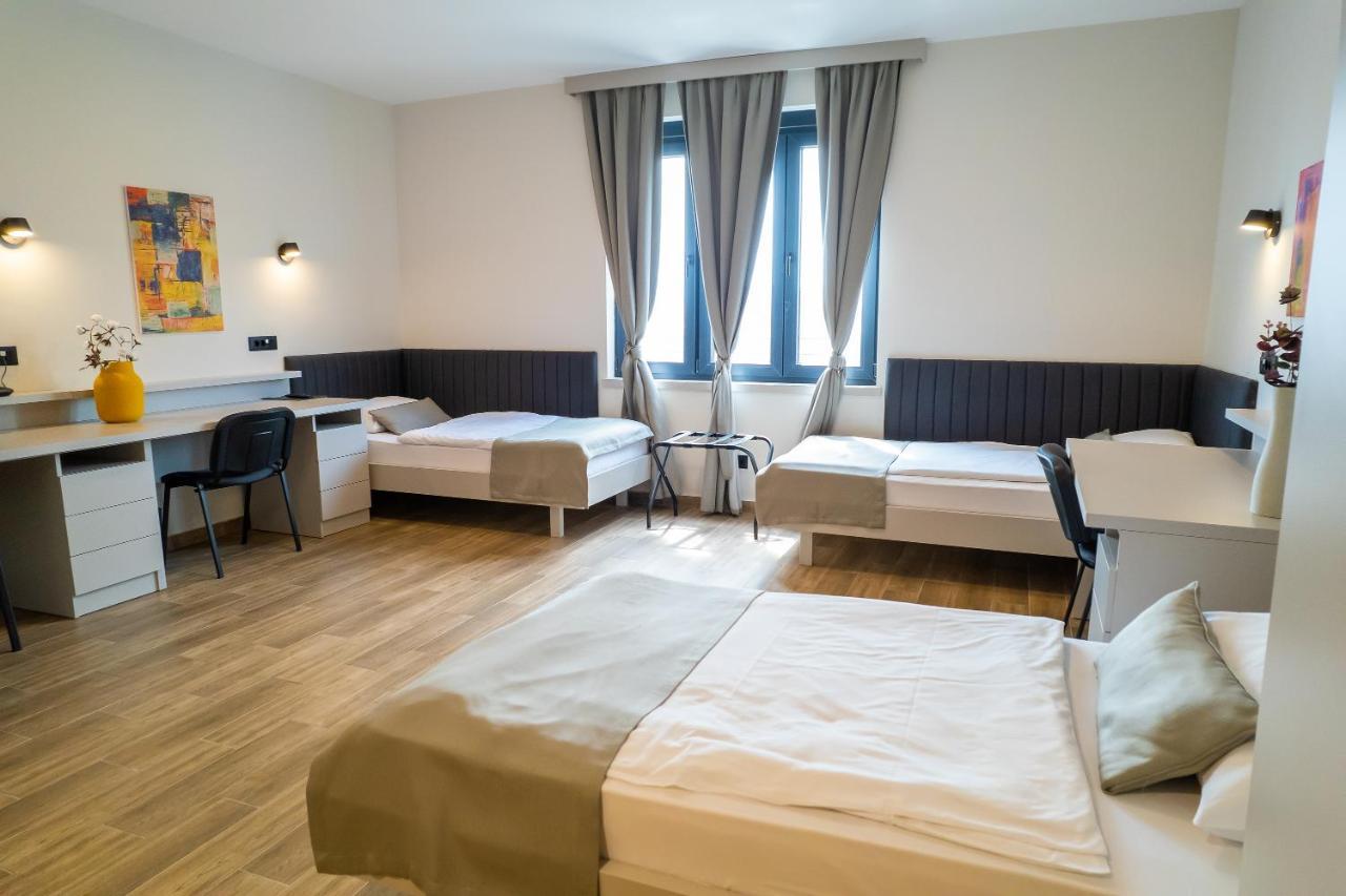 Hotel Verde Podgorica Luaran gambar